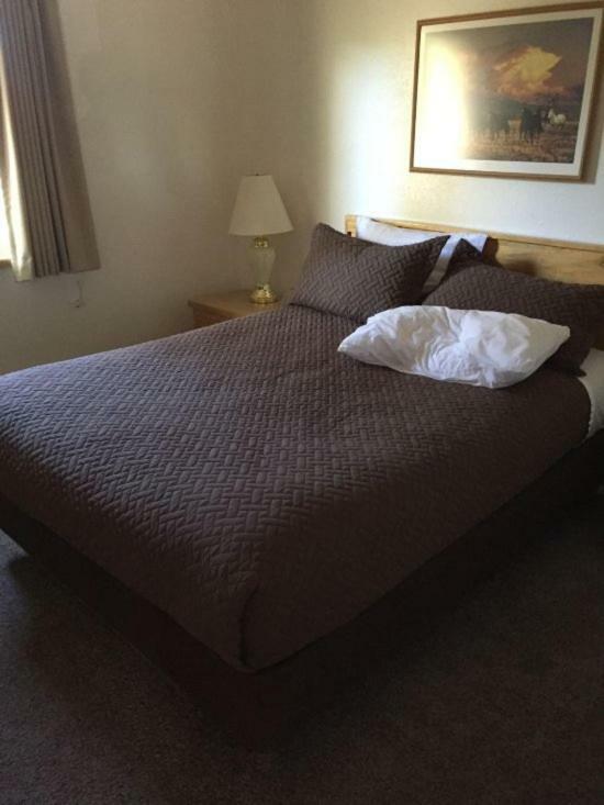 Austin'S Chuckwagon Motel Torrey Esterno foto