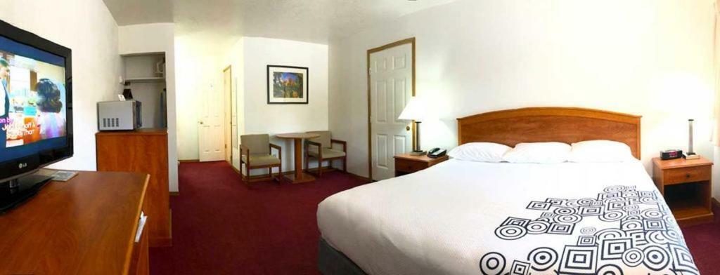 Austin'S Chuckwagon Motel Torrey Esterno foto